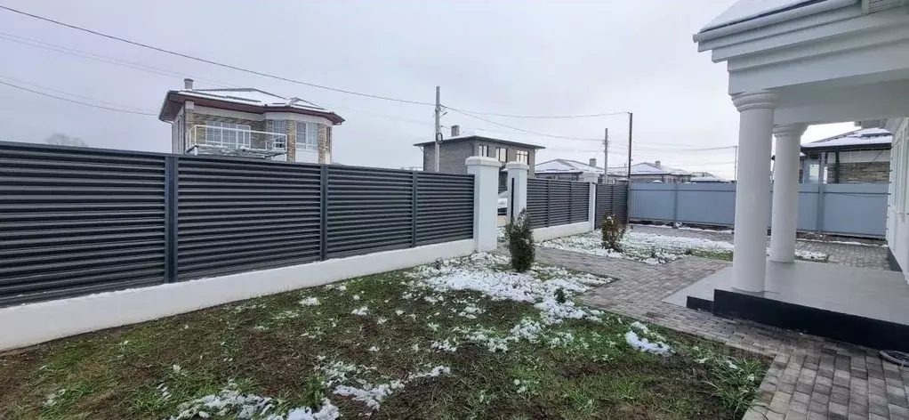 Дом в Адыгея, Тахтамукайский район, Козет аул ул. Английская (130 м) - Фото 2