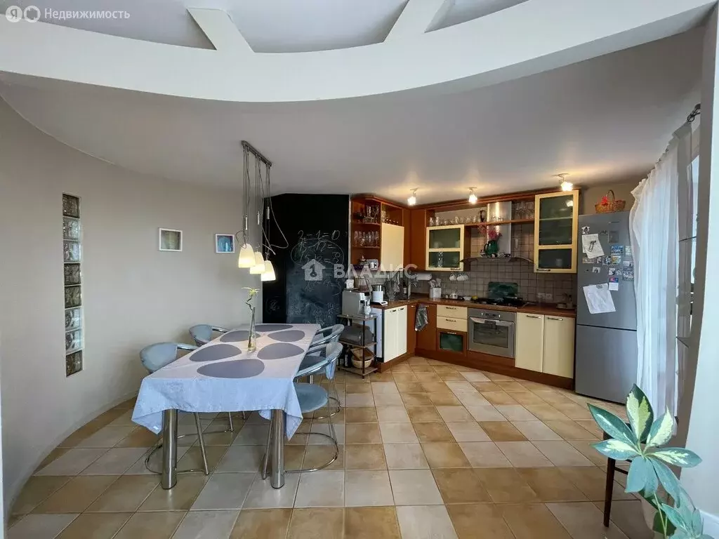 3-комнатная квартира: Смоленск, улица Кирова, 22Д (111.6 м) - Фото 1