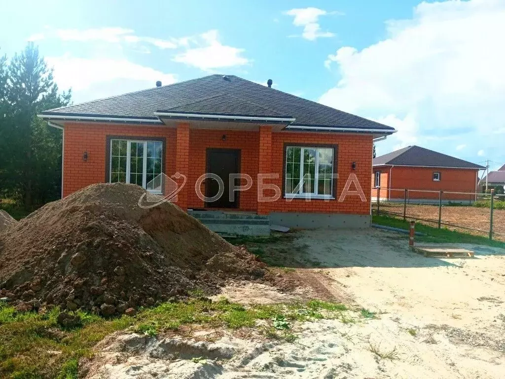 Дом в Тюменская область, Тюменский муниципальный округ, с. Успенка ул. ... - Фото 1