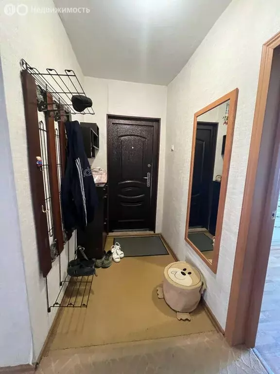 3-комнатная квартира: Партизанск, улица Кутузова, 48 (62 м) - Фото 0