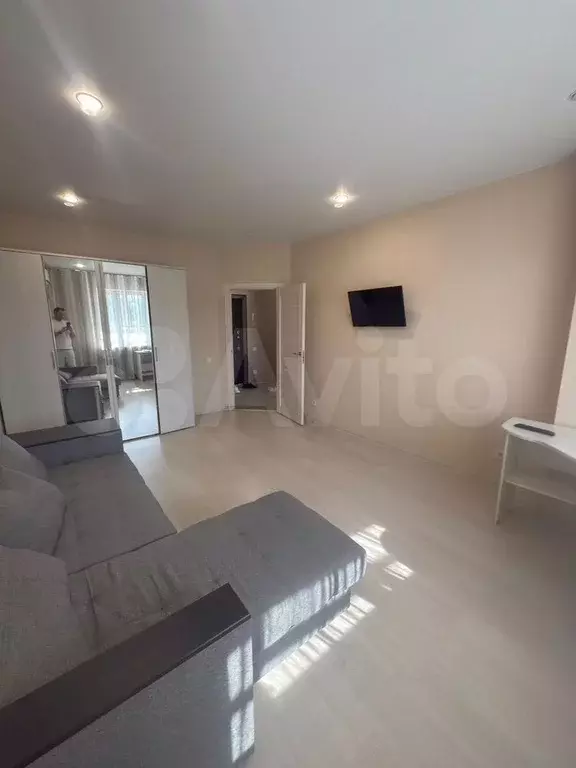 1-к. квартира, 40 м, 2/22 эт. - Фото 1