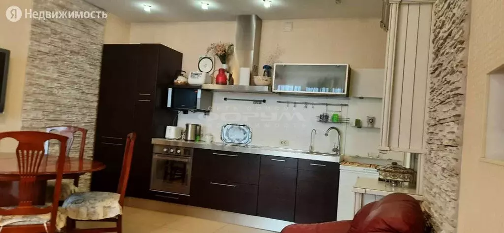 2-комнатная квартира: Челябинск, Южная улица, 2в (50 м) - Фото 1