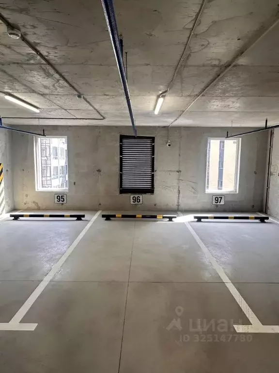 Гараж в Санкт-Петербург наб. Реки Каменки, 11к1 (13 м) - Фото 1