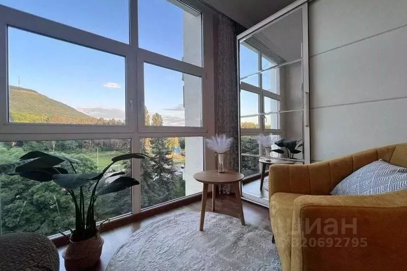 2-к кв. Ставропольский край, Пятигорск просп. Калинина, 2а (96.0 м) - Фото 1