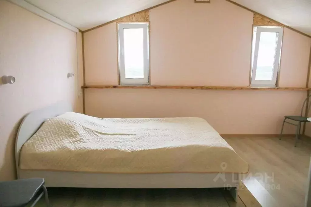 Комната Сахалинская область, Курильский городской округ, с. Рейдово - Фото 1