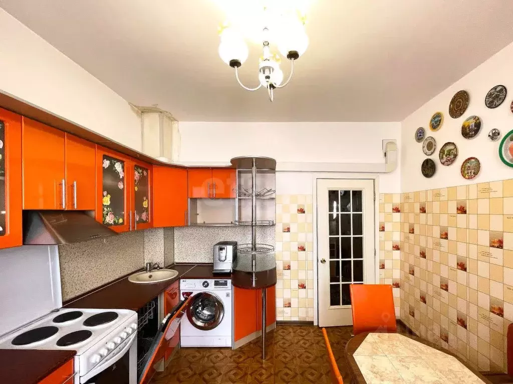 4-к кв. Ханты-Мансийский АО, Сургут Пролетарский просп., 1 (85.3 м) - Фото 1