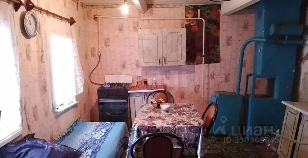 Дом в Саратовская область, Федоровский район, Семеновское ... - Фото 1