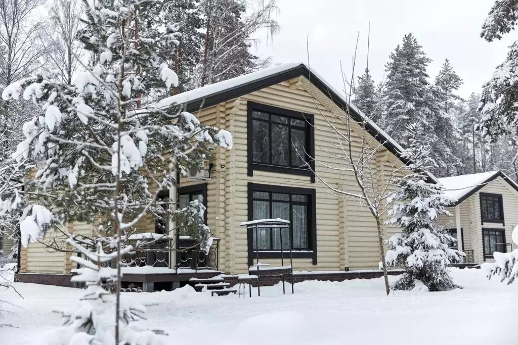 Дом в Ленинградская область, Выборгский район, Рощино пгт ул. ... - Фото 1