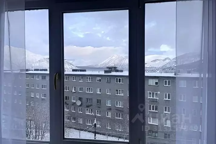 3-к кв. Мурманская область, Кировск ул. 50 лет Октября, 1 (60.0 м) - Фото 0
