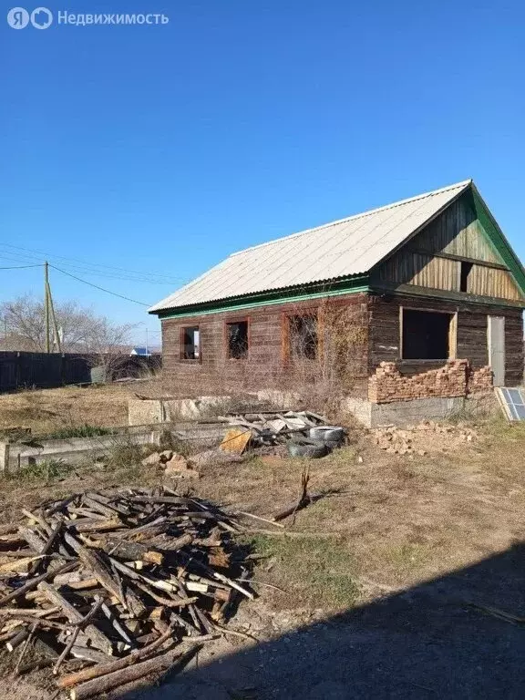 Дом в Нижний Саянтуй, улица Калашникова (70.6 м) - Фото 1