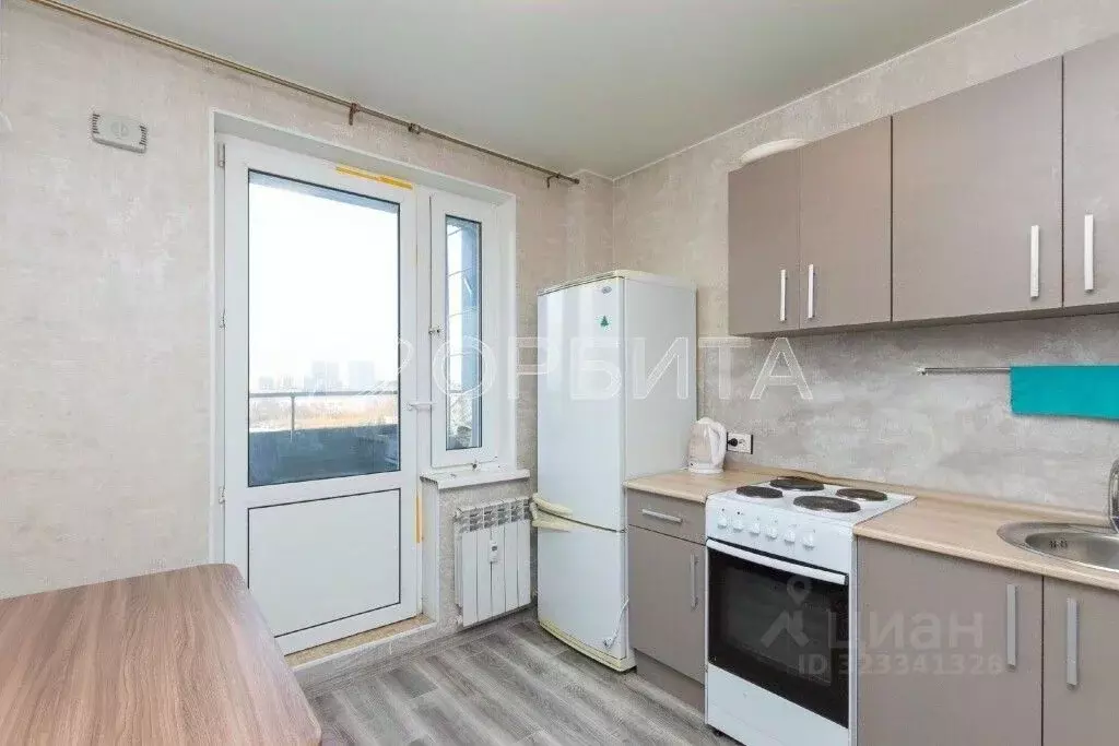 1-к кв. Тюменская область, Тюмень ул. Алексея Леонова, 36 (32.6 м) - Фото 1