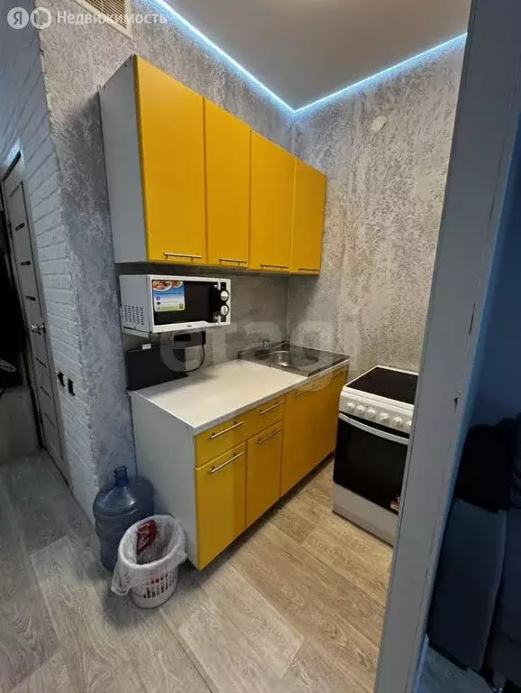 Квартира-студия: Якутск, улица Дзержинского, 61 (23.9 м) - Фото 1