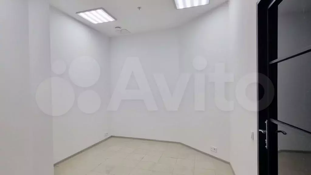 Свободного назначения,услуги, у метро, 10 м - Фото 1