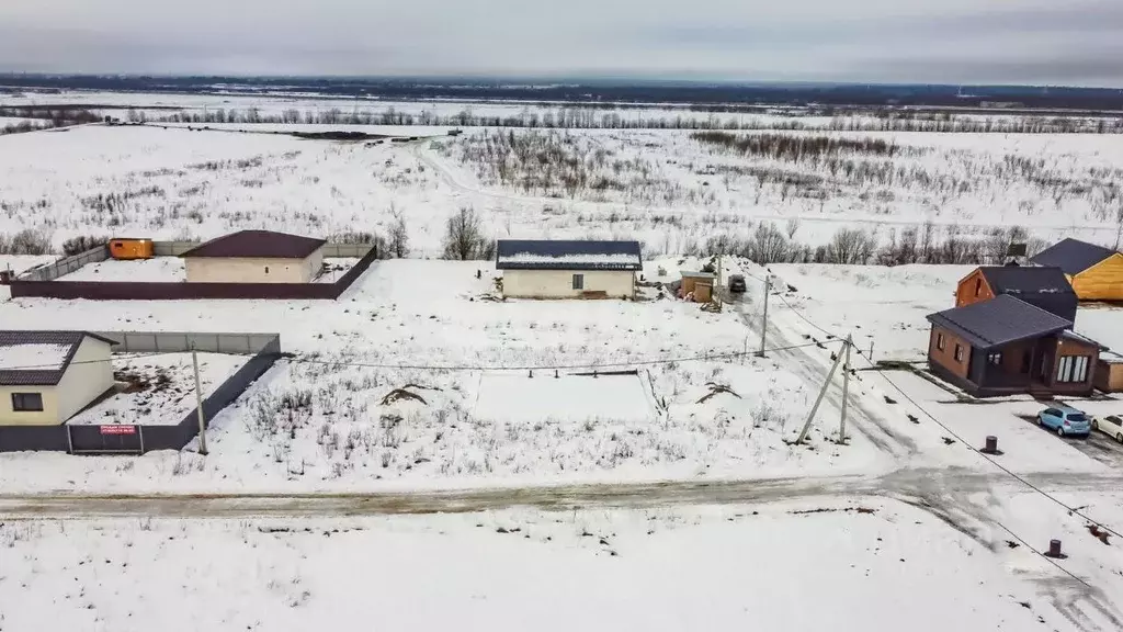 Участок в Ленинградская область, Гатчинский район, д. Бугры ул. ... - Фото 0