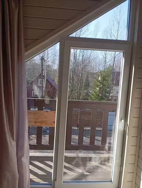 Дом в Ленинградская область, Выборгский район, Первомайское с/пос, д. ... - Фото 1