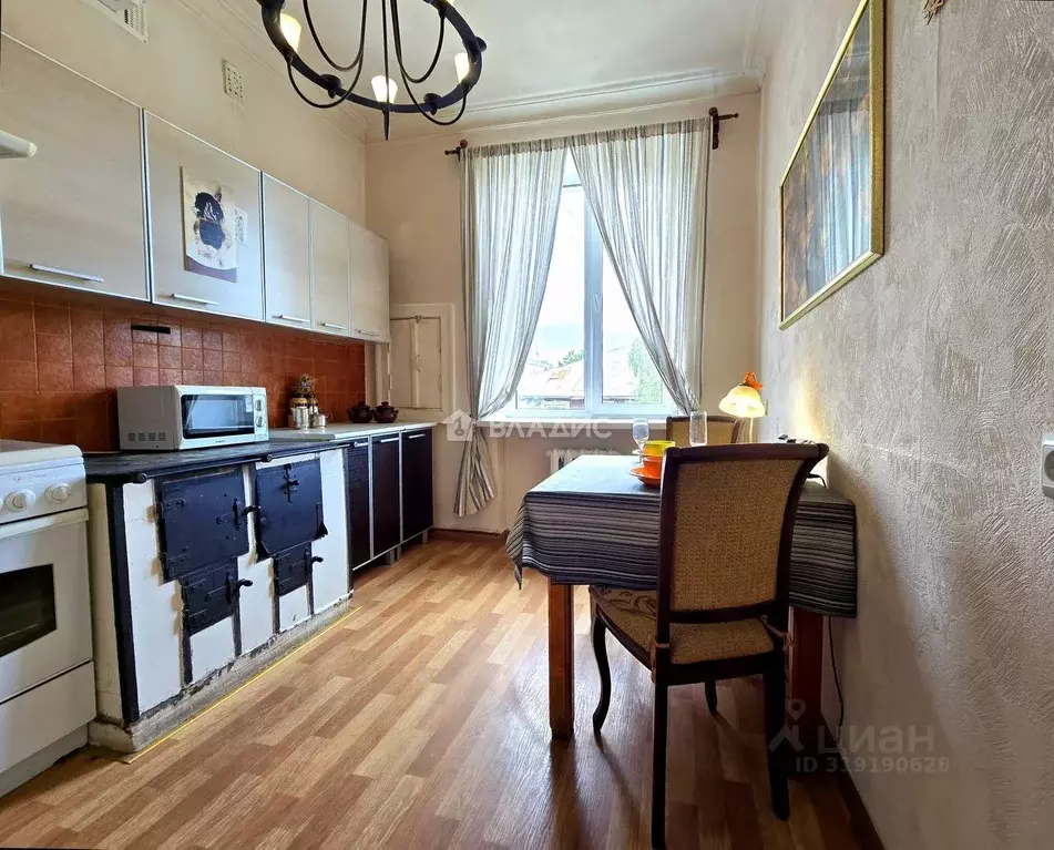 3-к кв. Карелия, Петрозаводск просп. Ленина, 26 (74.7 м) - Фото 1