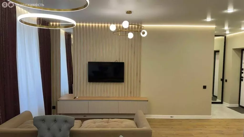 2-комнатная квартира: Абакан, улица Генерала Тихонова, 8 (52 м) - Фото 1