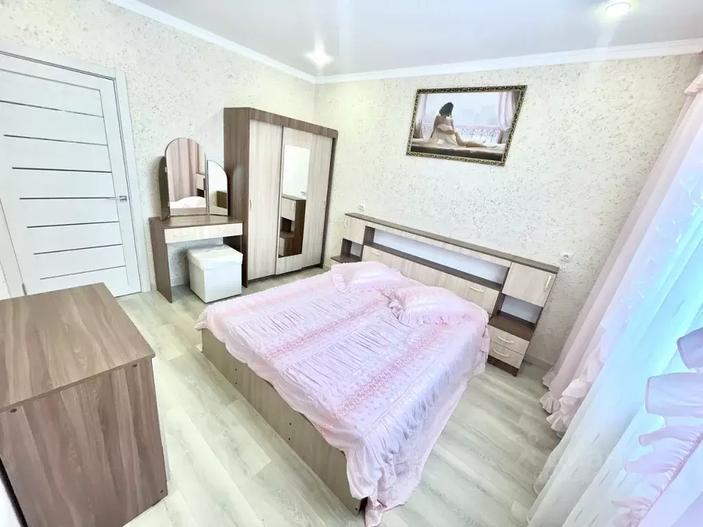 2-к кв. Тюменская область, Тюмень ул. Газовиков, 73к3 (55.0 м) - Фото 0