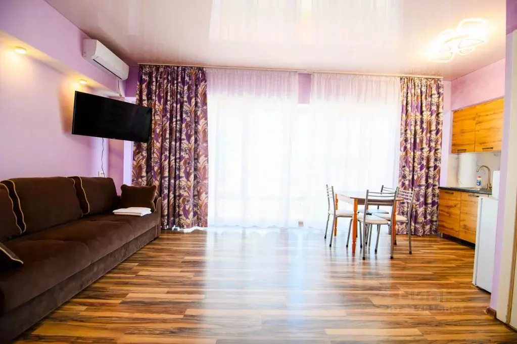 Комната Крым, Судак ул. Ювес, 7 (42.0 м) - Фото 2