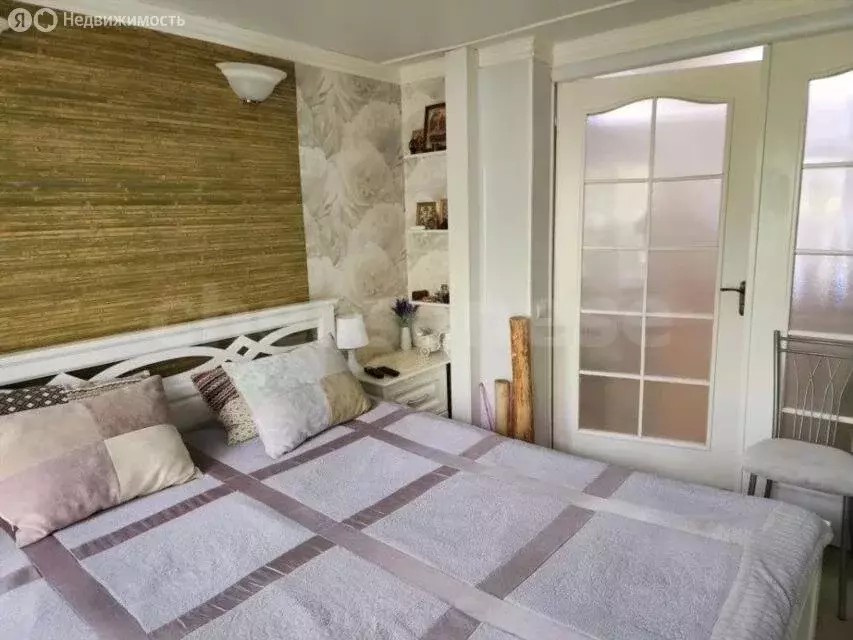 3-комнатная квартира: Севастополь, улица Дмитрия Ульянова, 20 (60 м) - Фото 0