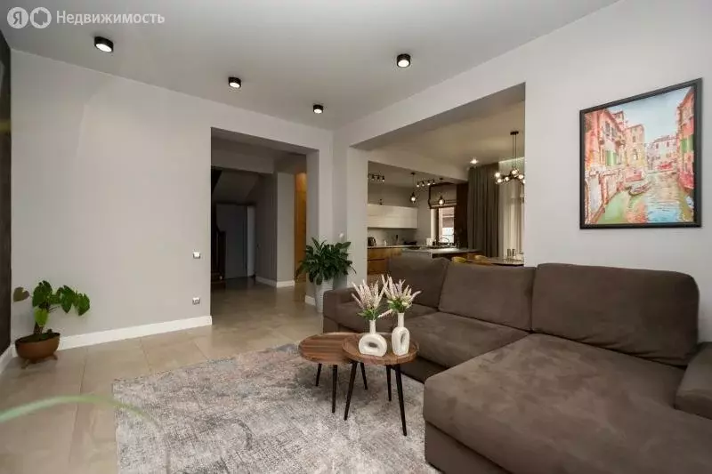 Дом в Иркутский муниципальный округ, ДНТ Берёзовая Роща, 10 (215.6 м) - Фото 1