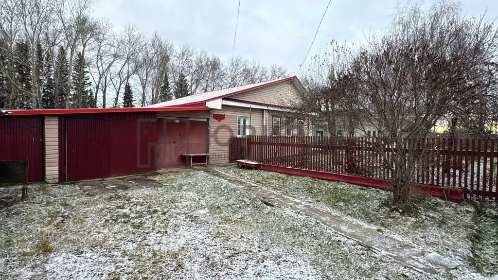 Дом в Свердловская область, Горноуральский муниципальный округ, с. ... - Фото 1