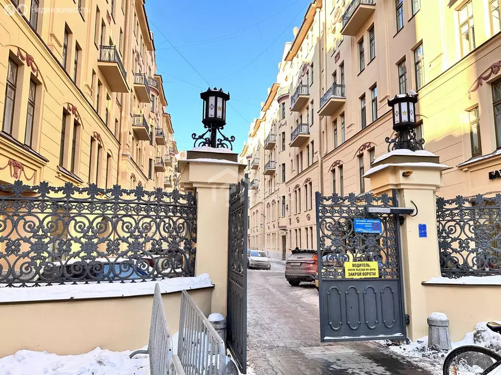 3-комнатная квартира: Санкт-Петербург, улица Рубинштейна, 21 (75.5 м) - Фото 1