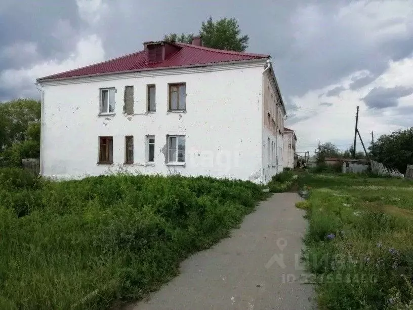3-к кв. Курганская область, Шадринский муниципальный округ, с. Красная ... - Фото 1