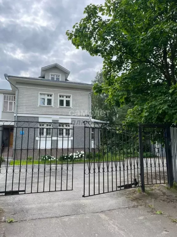 6-к кв. Вологодская область, Вологда Предтеченская ул., 71А (295.9 м) - Фото 0