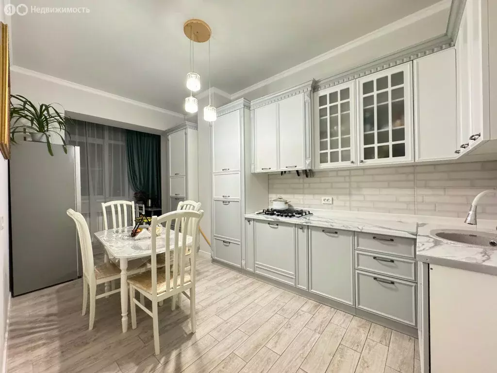 2-комнатная квартира: Нальчик, район Горная, Солнечная улица, 12к2 (60 ... - Фото 1