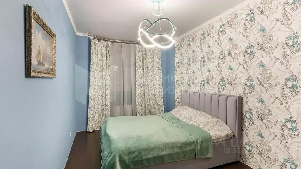 2-к кв. Тюменская область, Тюмень ул. Самарцева, 8 (86.9 м) - Фото 1