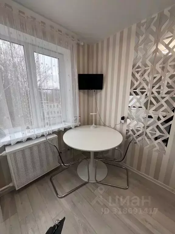 2-к кв. Псковская область, Пушкинские Горы рп ул. Ленина, 26 (44.0 м) - Фото 1