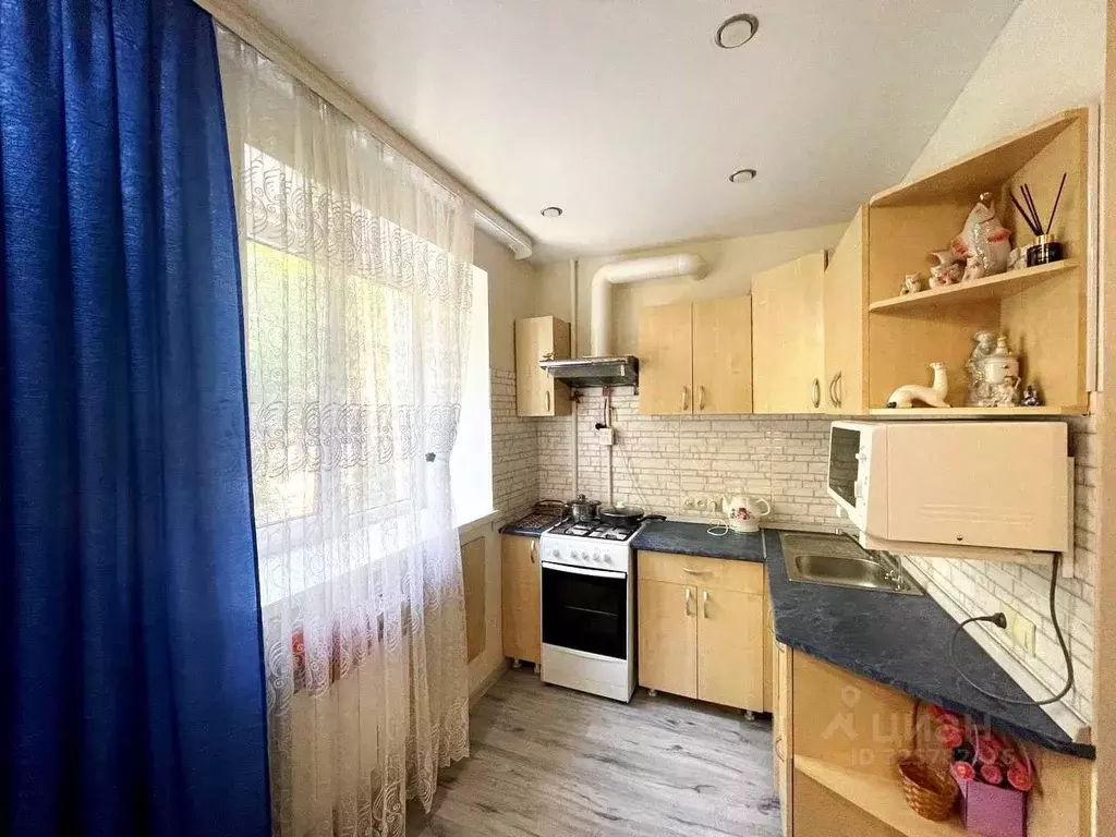 2-к кв. Омская область, Омск Городок Нефтяников мкр, ул. 1-я ... - Фото 1