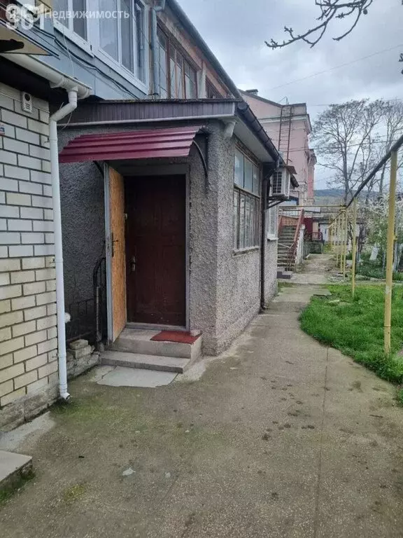 3-комнатная квартира: Феодосия, улица Победы, 10 (67.7 м) - Фото 2