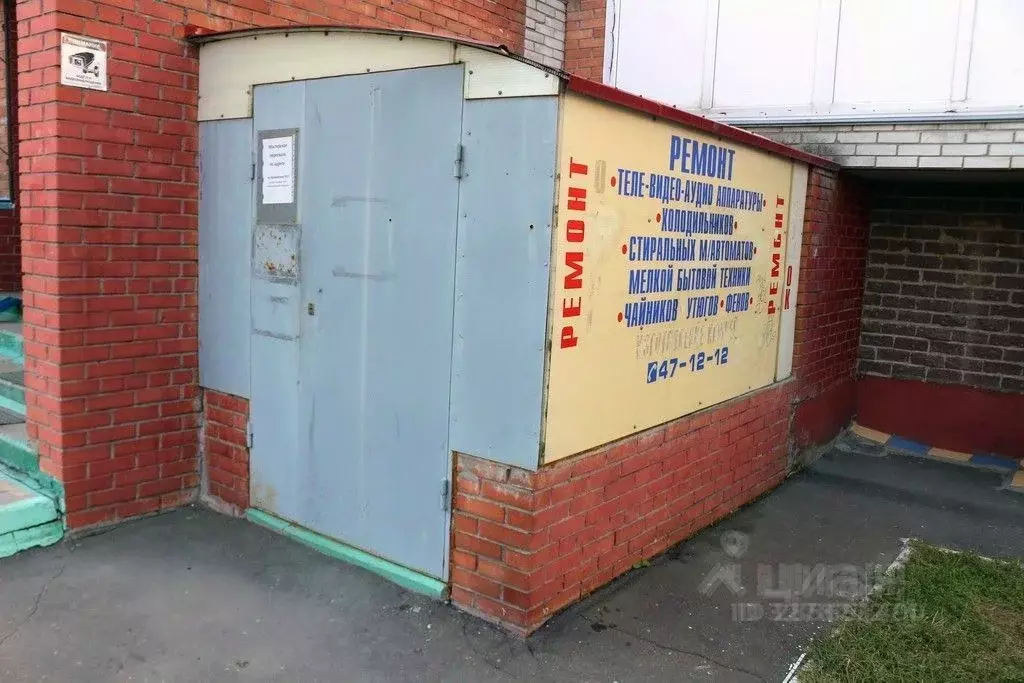 Помещение свободного назначения в Омская область, Омск ул. Петра ... - Фото 1
