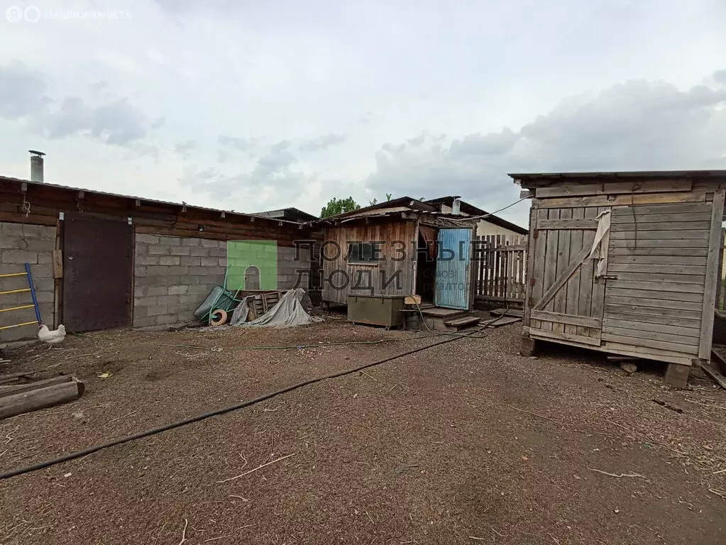 Дом в городской округ Красноярск, городской посёлок Берёзовка, улица ... - Фото 1