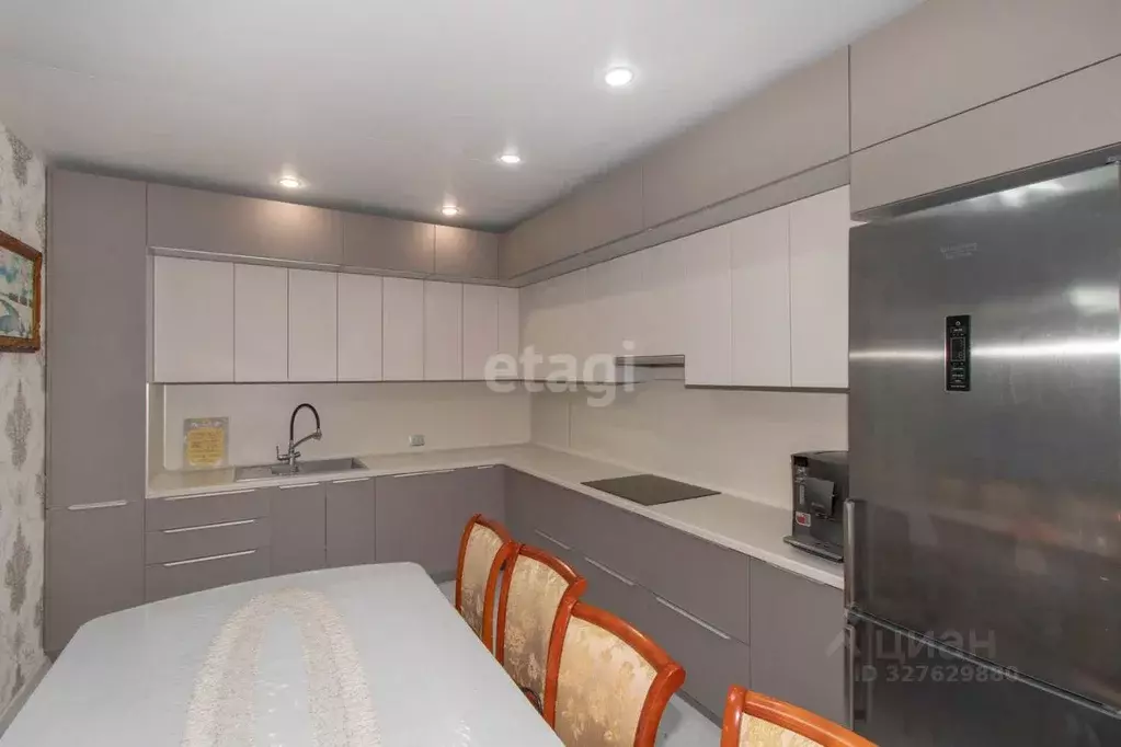 2-к кв. Тюменская область, Тюмень ул. Алматинская, 4 (83.9 м) - Фото 1