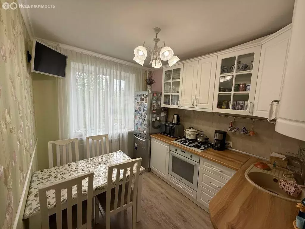 3-комнатная квартира: Оренбург, улица Терешковой, 10/6 (64.8 м) - Фото 1