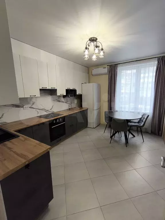 3-к. квартира, 80 м, 3/17 эт. - Фото 1