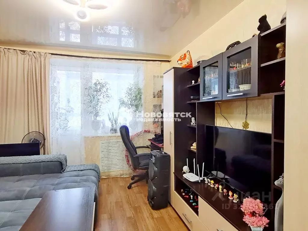 Студия Кировская область, Киров Радужный мкр, ул. Мира, 10 (23.2 м) - Фото 1