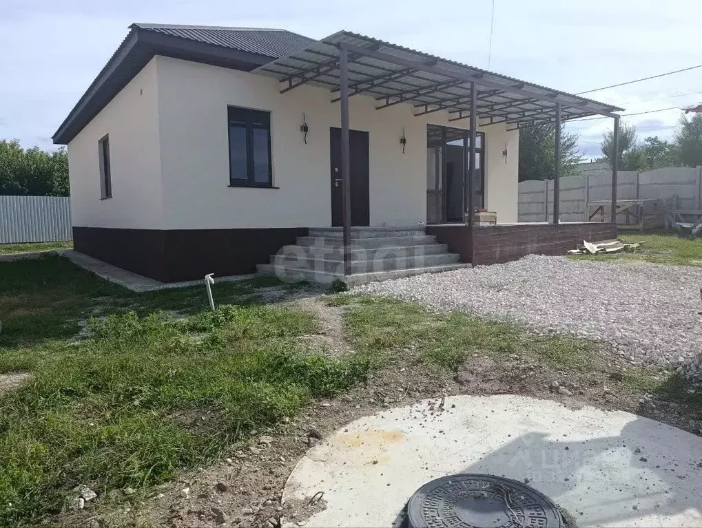 Дом в Крым, Симферопольский район, с. Трудовое ул. Аблаева (110 м) - Фото 1