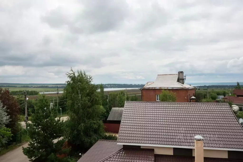 Дом в Иркутская область, Иркутский муниципальный округ, пос. ... - Фото 1