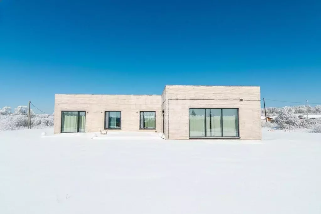 Дом в Карелия, Кондопожский район, Янишпольское с/пос, с. Янишполе  ... - Фото 1