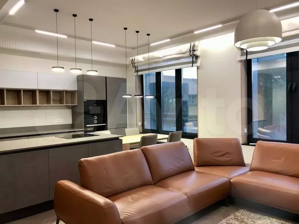 3-к. квартира, 90 м, 2/20 эт. - Фото 1