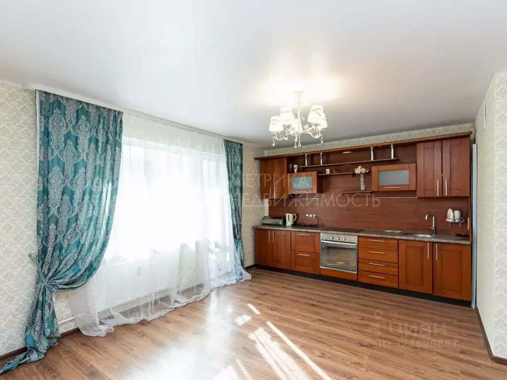 Студия Тюменская область, Тюмень ул. Новоселов, 113 (34.0 м) - Фото 1