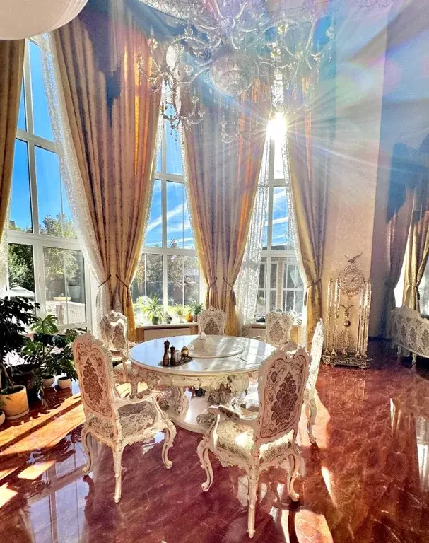 Коттедж в Московская область, Мытищи городской округ, пос. Поведники ... - Фото 1