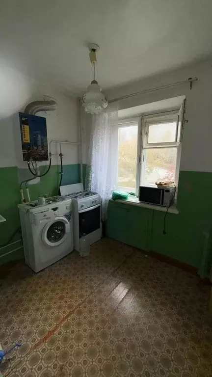 2-к кв. Свердловская область, Кировград ул. 40 Лет Октября, 9 (43.0 м) - Фото 1