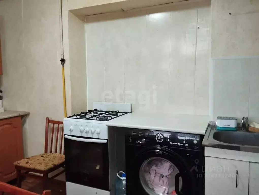 Дом в Крым, Сакский район, с. Молочное ул. Гагарина, 41 (75 м) - Фото 1