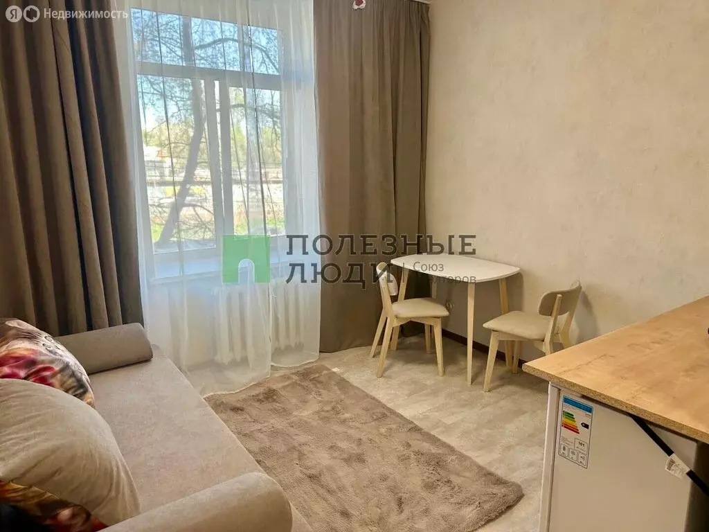 Квартира-студия: Ижевск, Удмуртская улица, 235 (18 м) - Фото 1