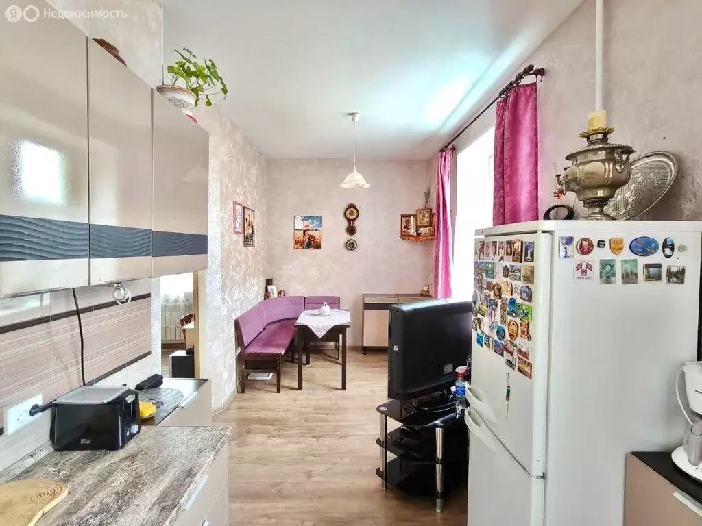 3-комнатная квартира: Петрозаводск, улица Пирогова, 4 (70.6 м) - Фото 1